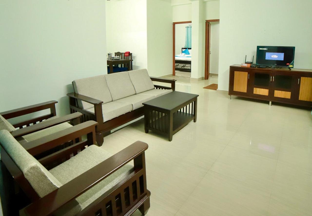 Truelife - Family Suites - Ps4 Veg Restaurant, On Way To Balaji Temple - 2Bhk Ac Apartments - Coffee Tea Milk - Super Fast Wifi, Kitchen, Smart Tv, Parking - Easy Access To Airport, Railway Station And To All Temples - Top Service With Lots Of Love Tirupati Extérieur photo