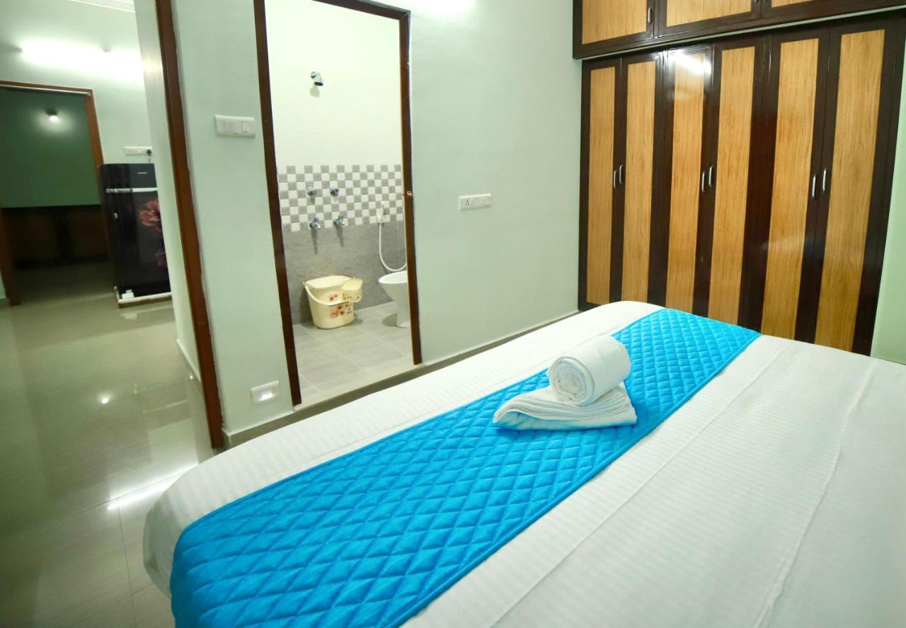 Truelife - Family Suites - Ps4 Veg Restaurant, On Way To Balaji Temple - 2Bhk Ac Apartments - Coffee Tea Milk - Super Fast Wifi, Kitchen, Smart Tv, Parking - Easy Access To Airport, Railway Station And To All Temples - Top Service With Lots Of Love Tirupati Extérieur photo