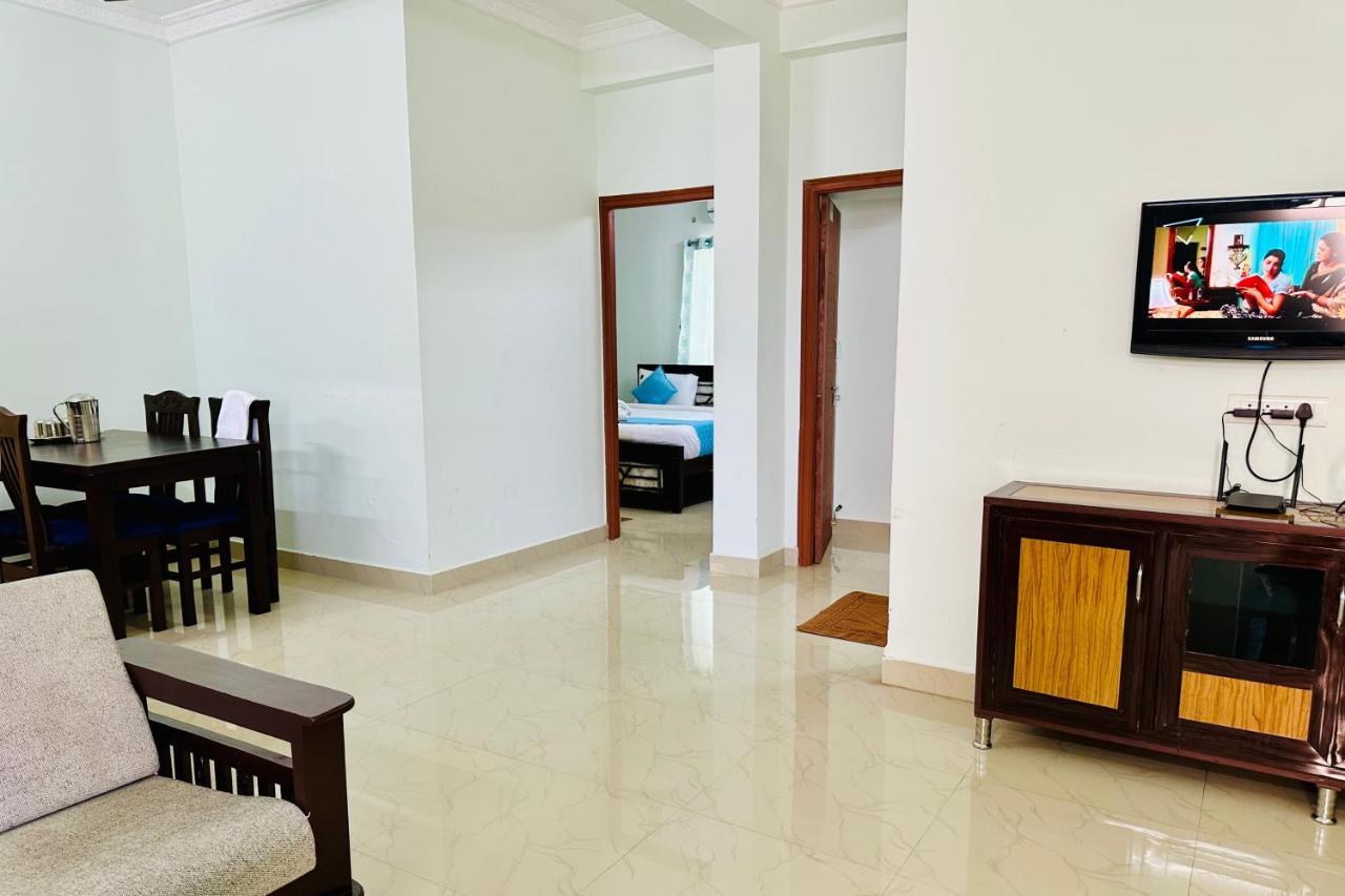 Truelife - Family Suites - Ps4 Veg Restaurant, On Way To Balaji Temple - 2Bhk Ac Apartments - Coffee Tea Milk - Super Fast Wifi, Kitchen, Smart Tv, Parking - Easy Access To Airport, Railway Station And To All Temples - Top Service With Lots Of Love Tirupati Extérieur photo